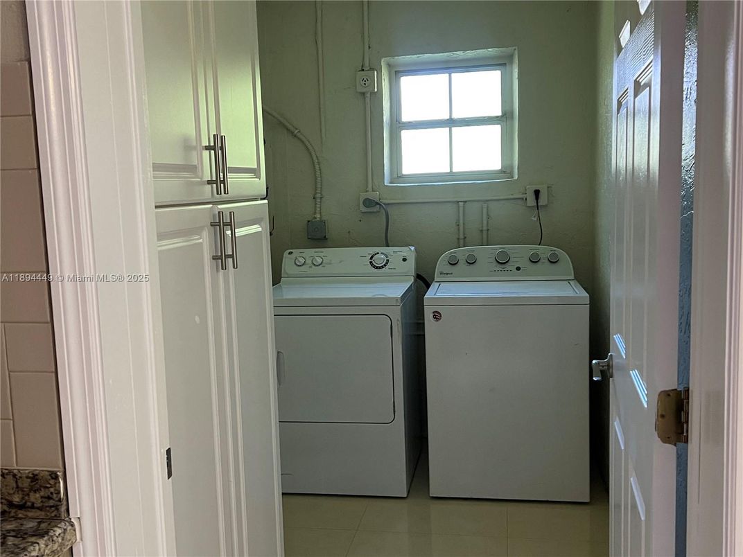 Interior, Utility Closets, Washer