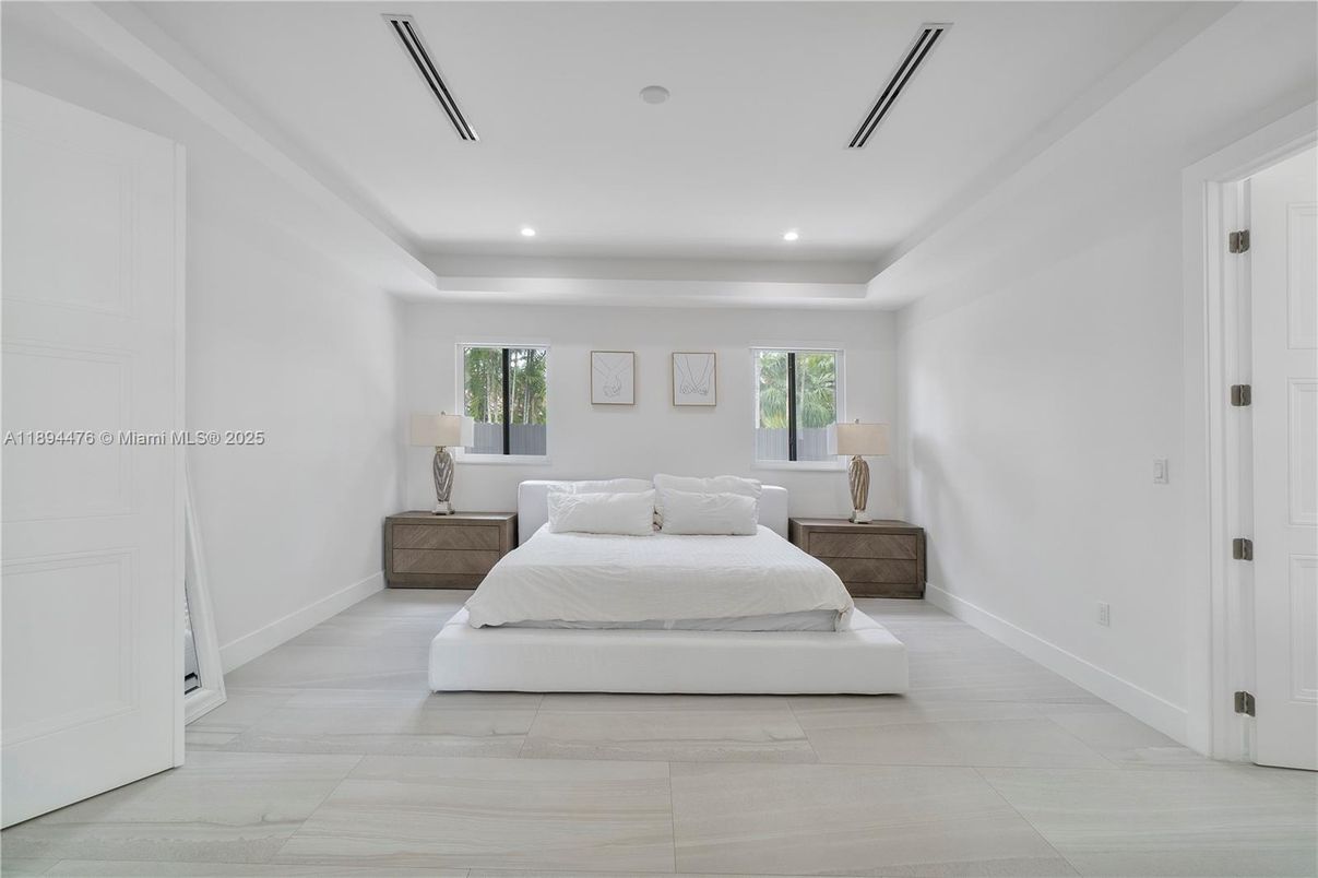 Bedroom, Interior, Recessed Lighting