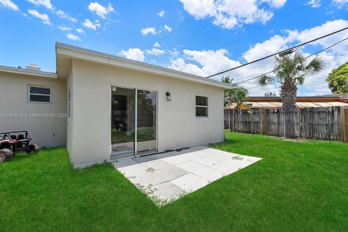 Backyard, Exterior