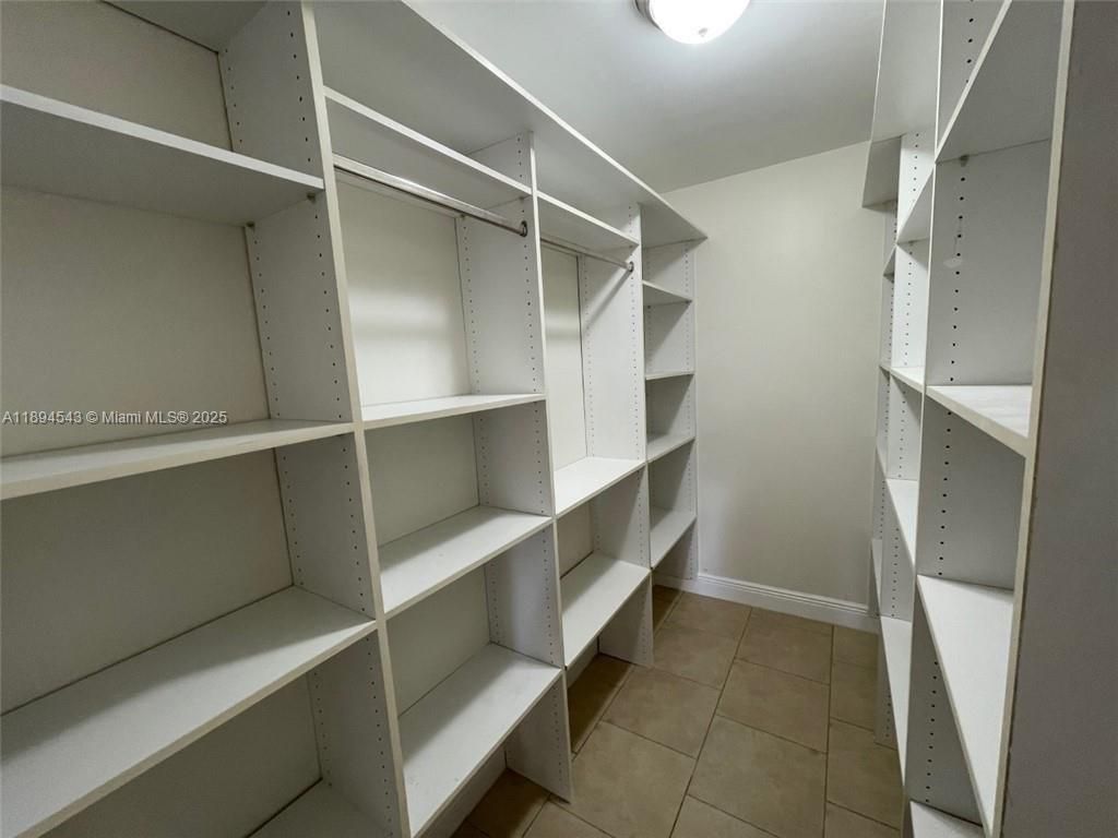 Interior, Recessed Lighting, Walk-in Closets