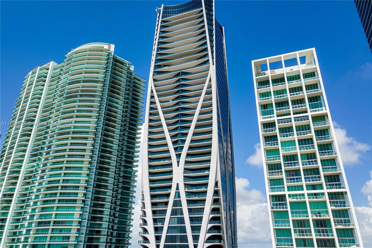 Exterior, Facade, Highrise