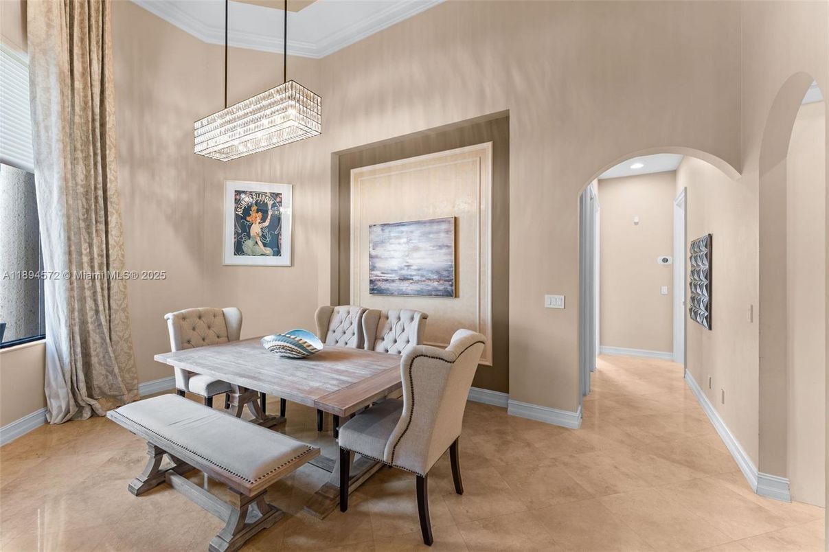Chandelier, Dining room, Interior, Pendant Lights, Recessed Lighting