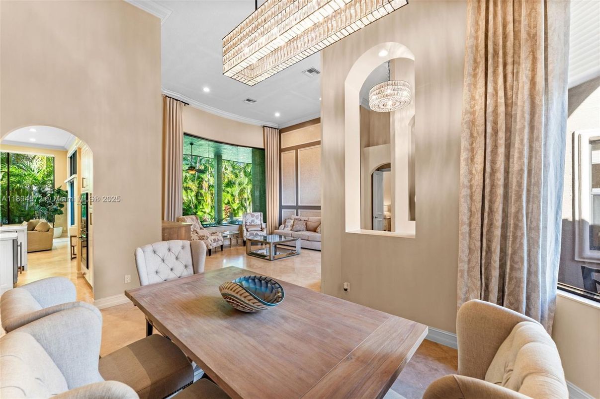 Chandelier, Dining room, Interior, Living room, Recessed Lighting, Wood Texture Flooring