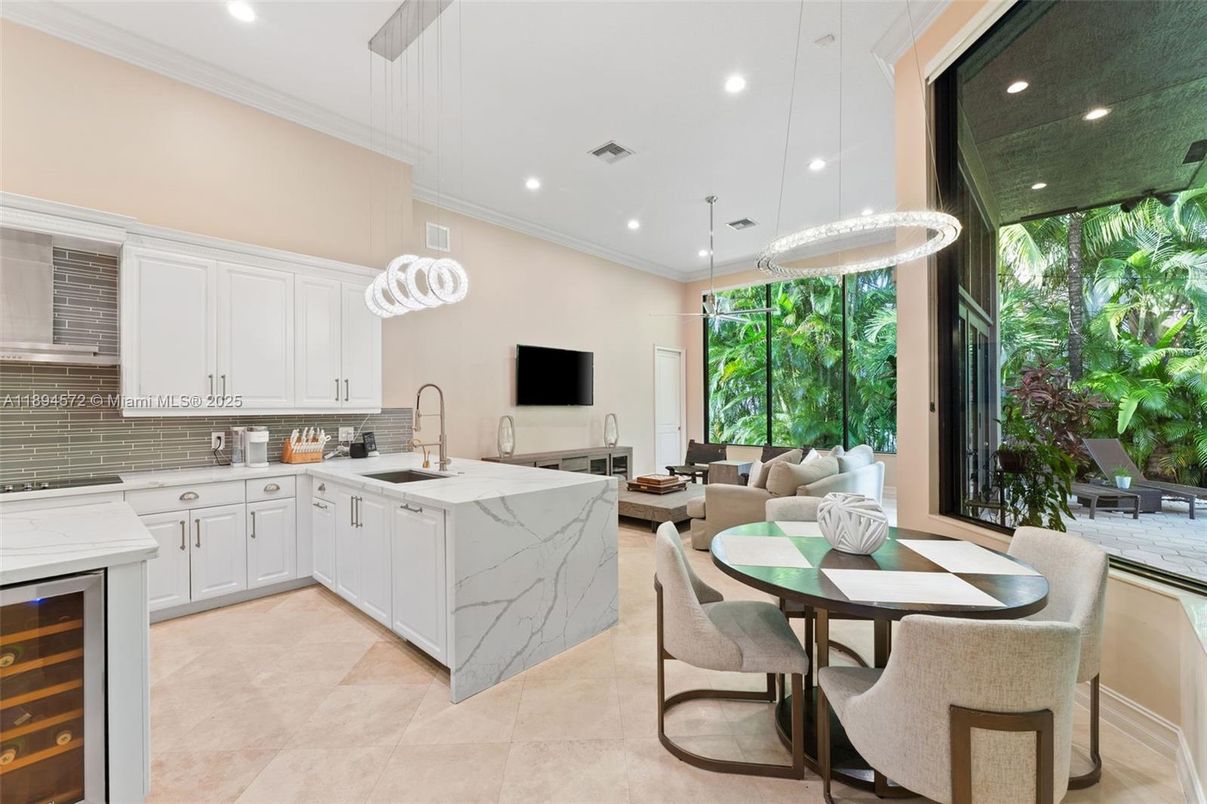 Dining room, Interior, Kitchen, Living room, Pendant Lights, Recessed Lighting