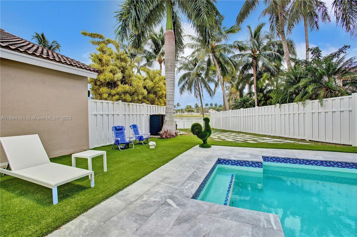 Backyard, Exterior, Pool