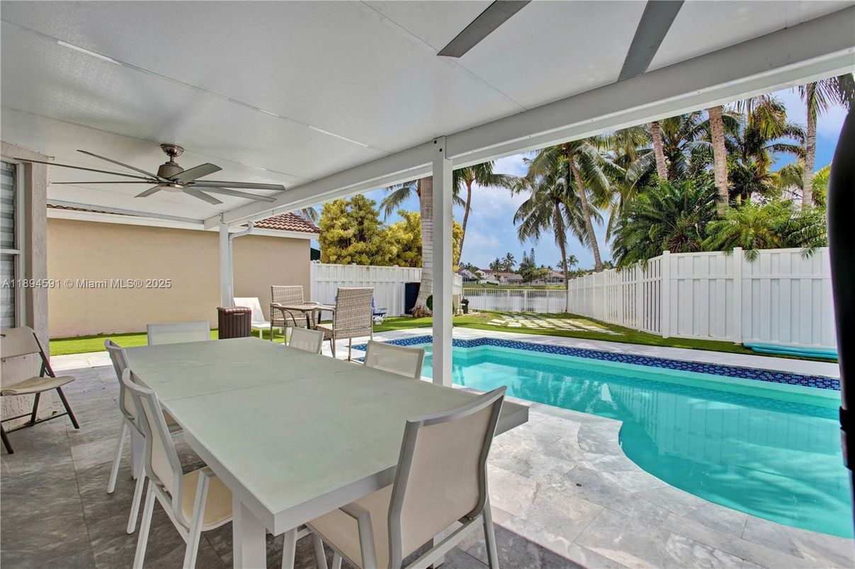 Exterior, Pool, Water