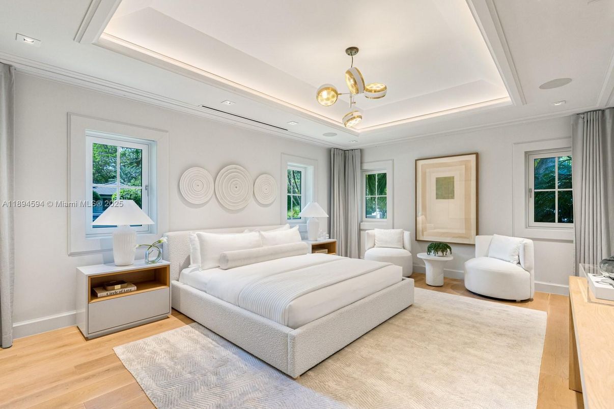 Bedroom, Interior, Pendant Lights, Recessed Lighting, Wood Texture Flooring