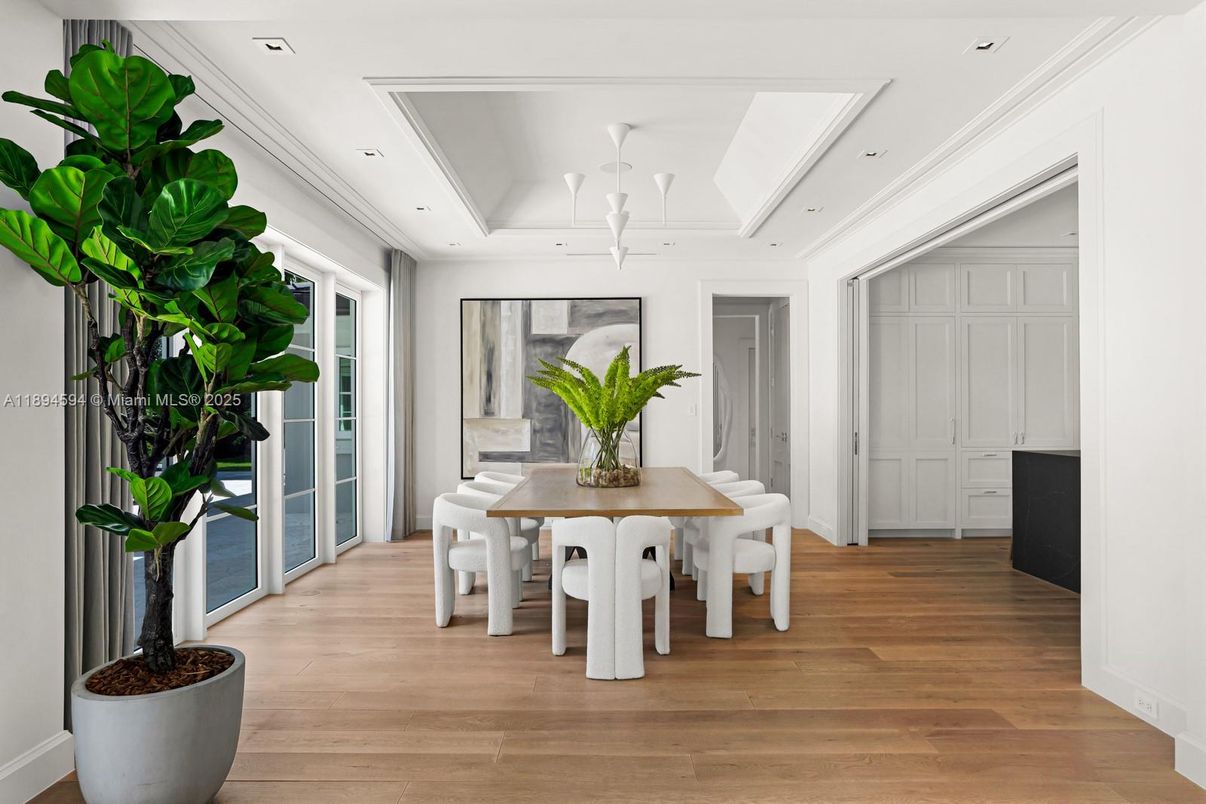 Dining room, Interior, Recessed Lighting, Wood Texture Flooring