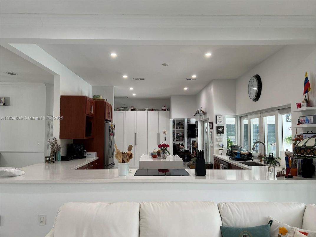 Interior, Kitchen, Living room, Recessed Lighting