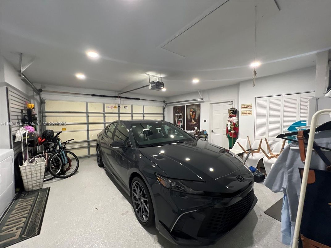Garage, Interior, Recessed Lighting