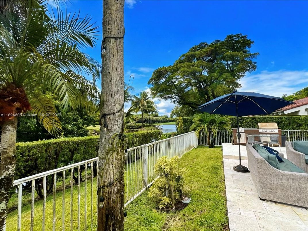 Backyard, Exterior, Water