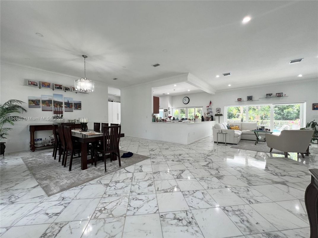 Dining room, Interior, Living room, Marble, Pendant Lights, Recessed Lighting