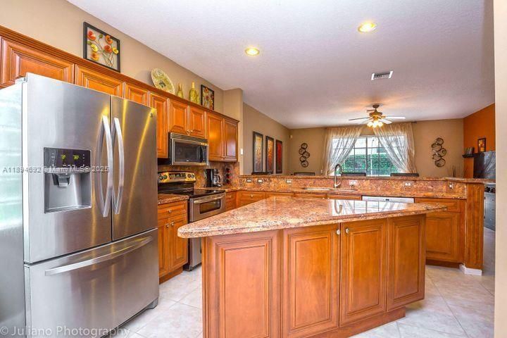 Interior, Kitchen, Recessed Lighting