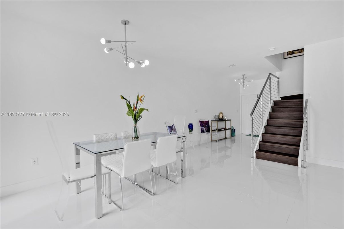 Dining room, Interior, Pendant Lights