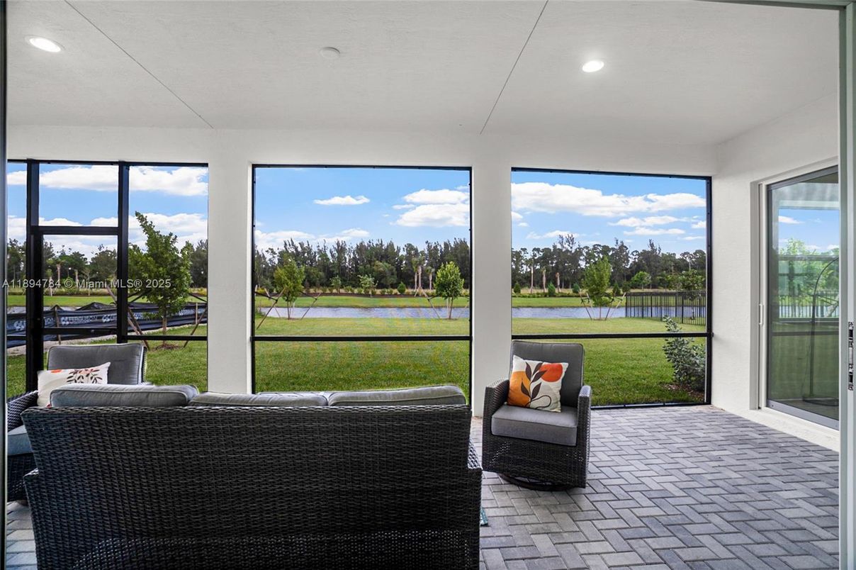 Interior, Recessed Lighting, Sun Room, Water