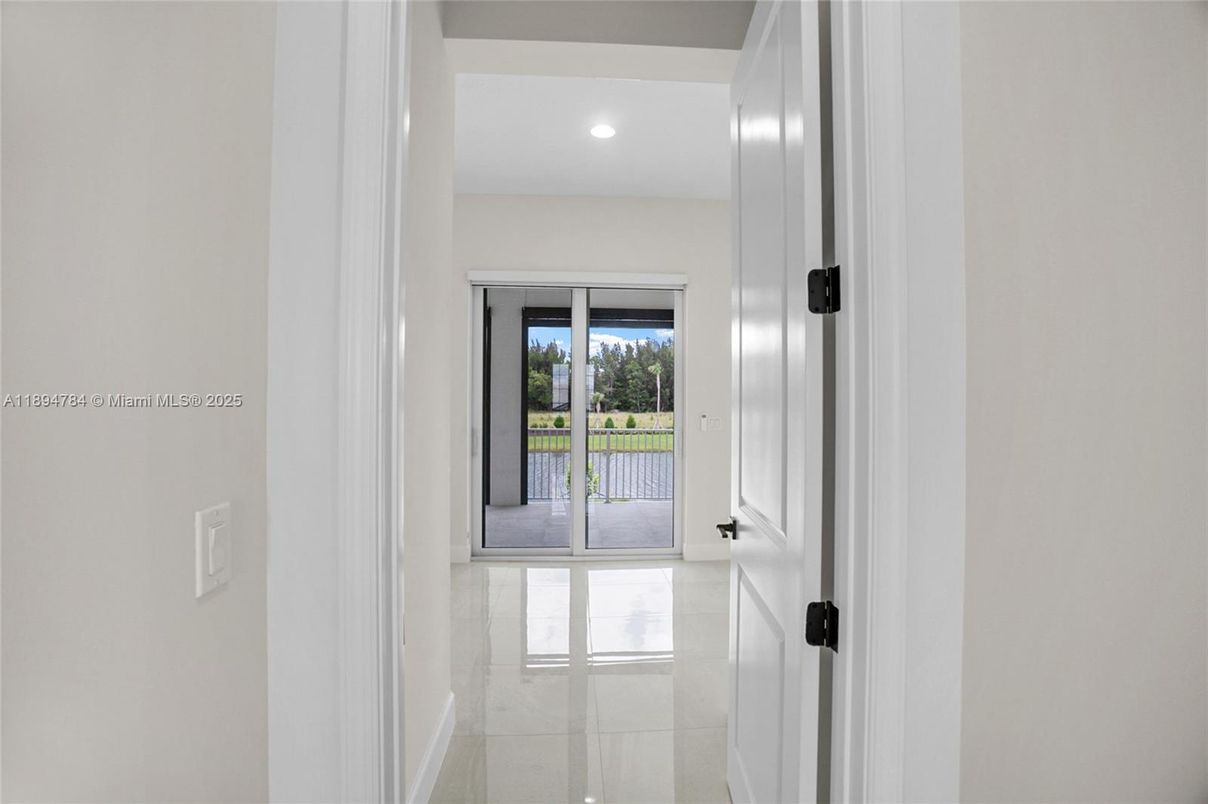 Interior, Recessed Lighting