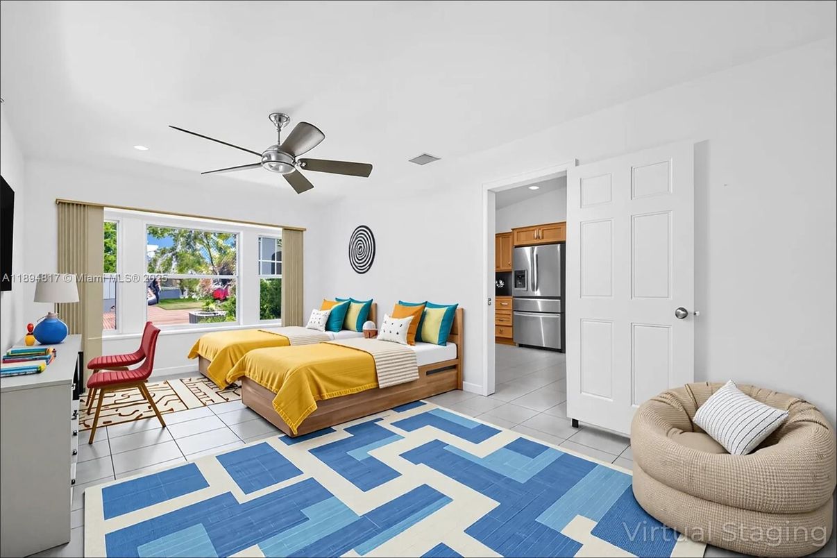 Bedroom, Interior, Kitchen, Recessed Lighting, Stainless Steel Appliances