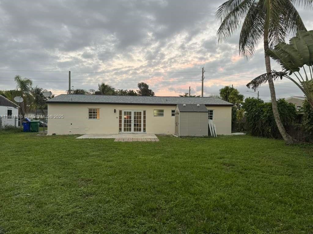 Backyard, Exterior