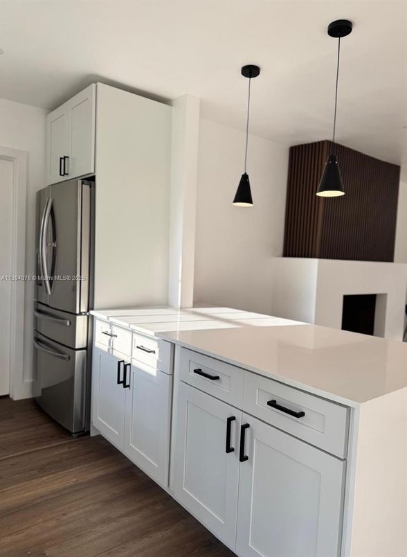 Interior, Kitchen, Pendant Lights, Wood Texture Flooring