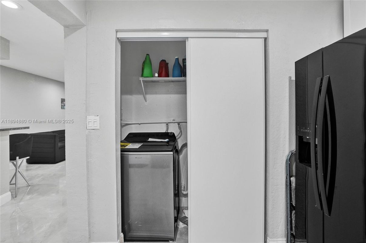 Interior, Recessed Lighting, Washer