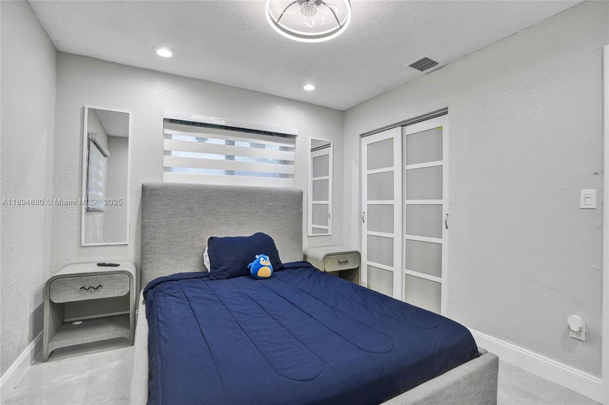 Bedroom, Interior, Recessed Lighting