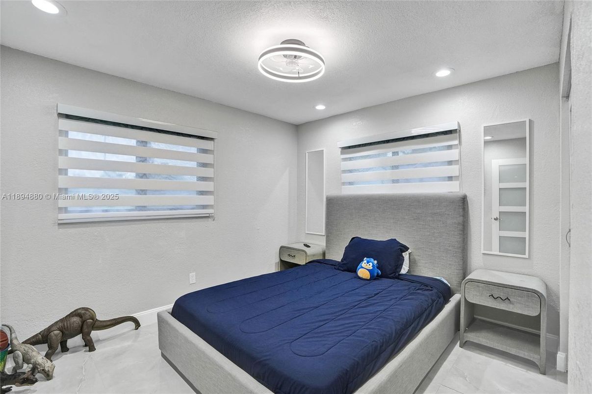 Bedroom, Interior, Recessed Lighting