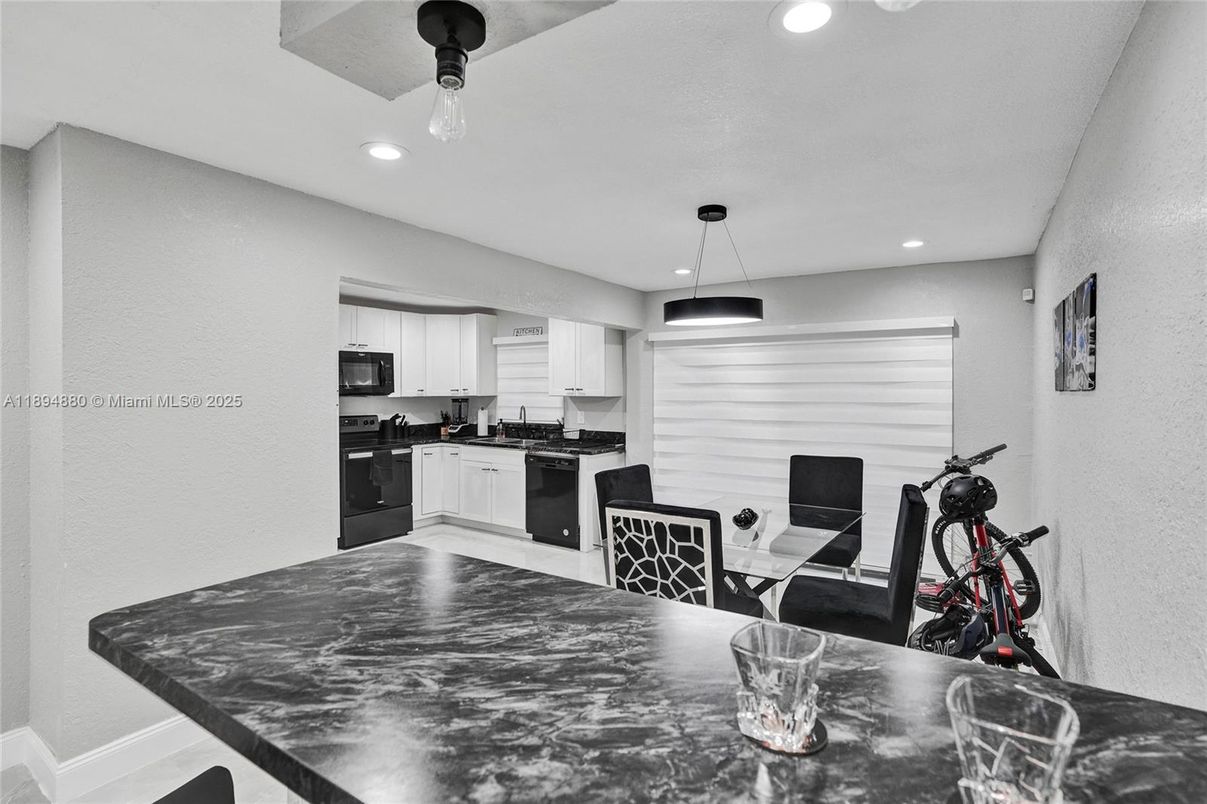 Dining room, Interior, Kitchen, Pendant Lights, Recessed Lighting
