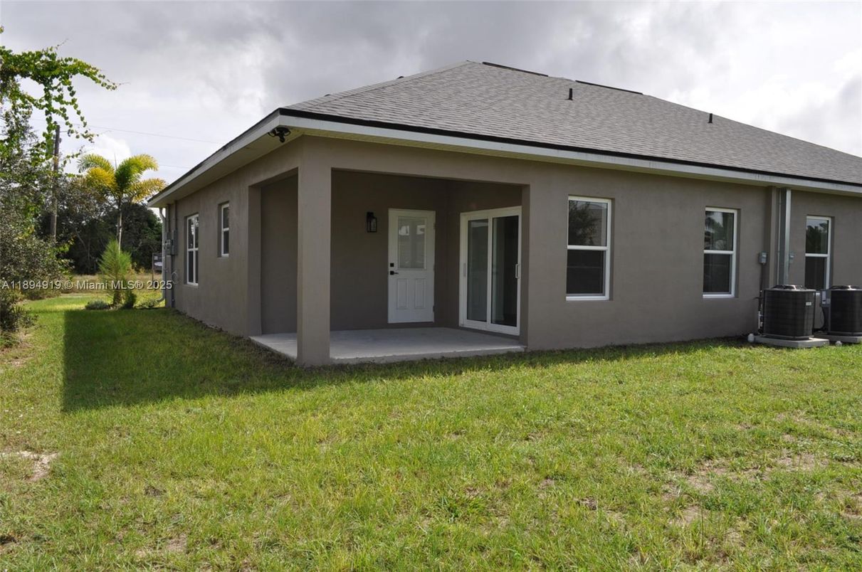 Backyard, Exterior