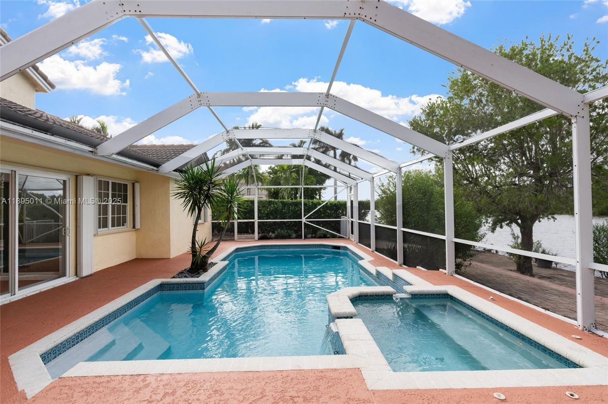 Glass Ceilings, Interior, Pool, Sun Room, Water
