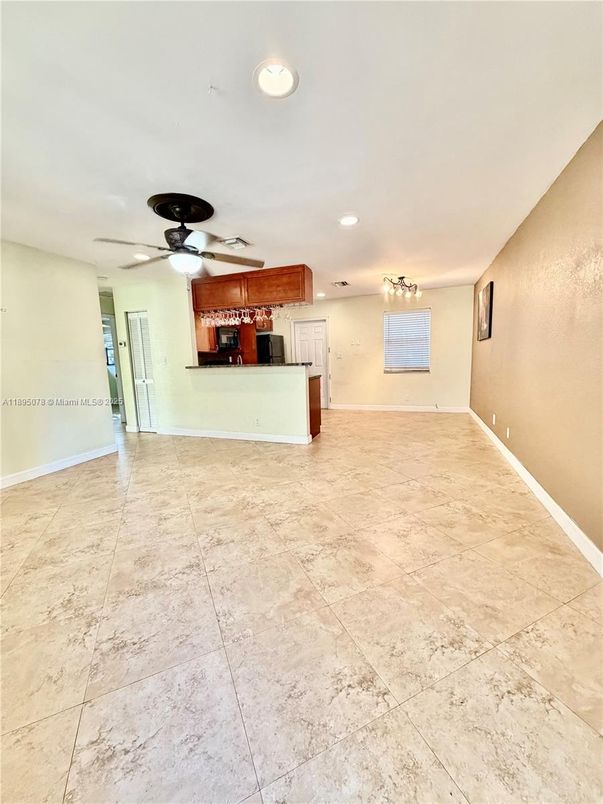 Chandelier, Empty room, Interior, Recessed Lighting