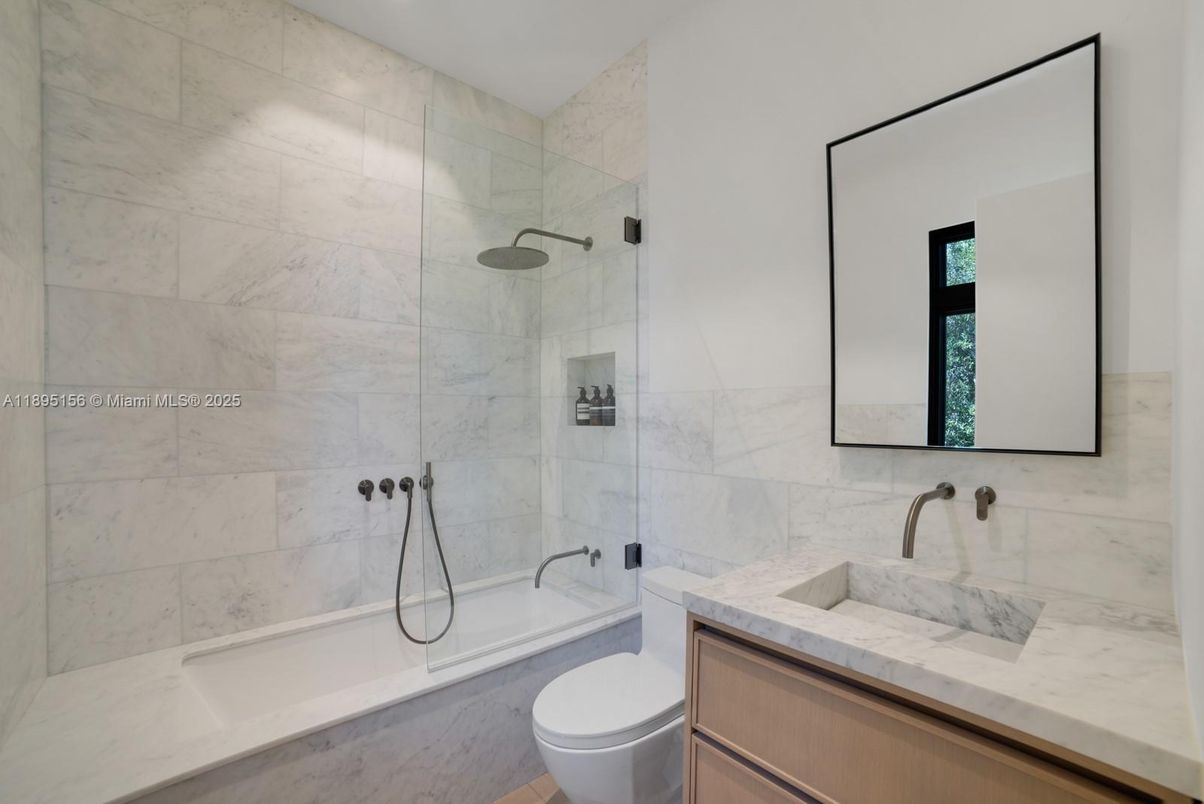 Bathroom, Interior, Marble Walls, Recessed Lighting