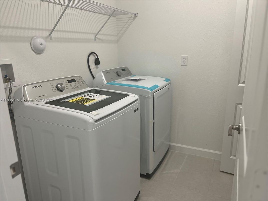 Interior, Washer
