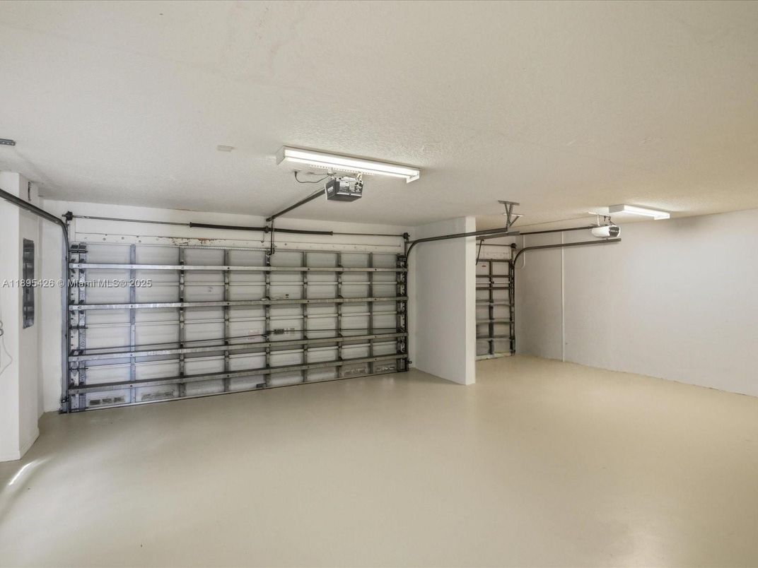 Garage, Interior