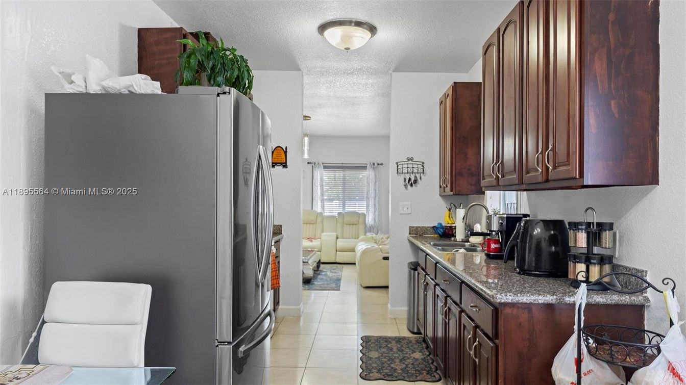 Interior, Kitchen, Living room