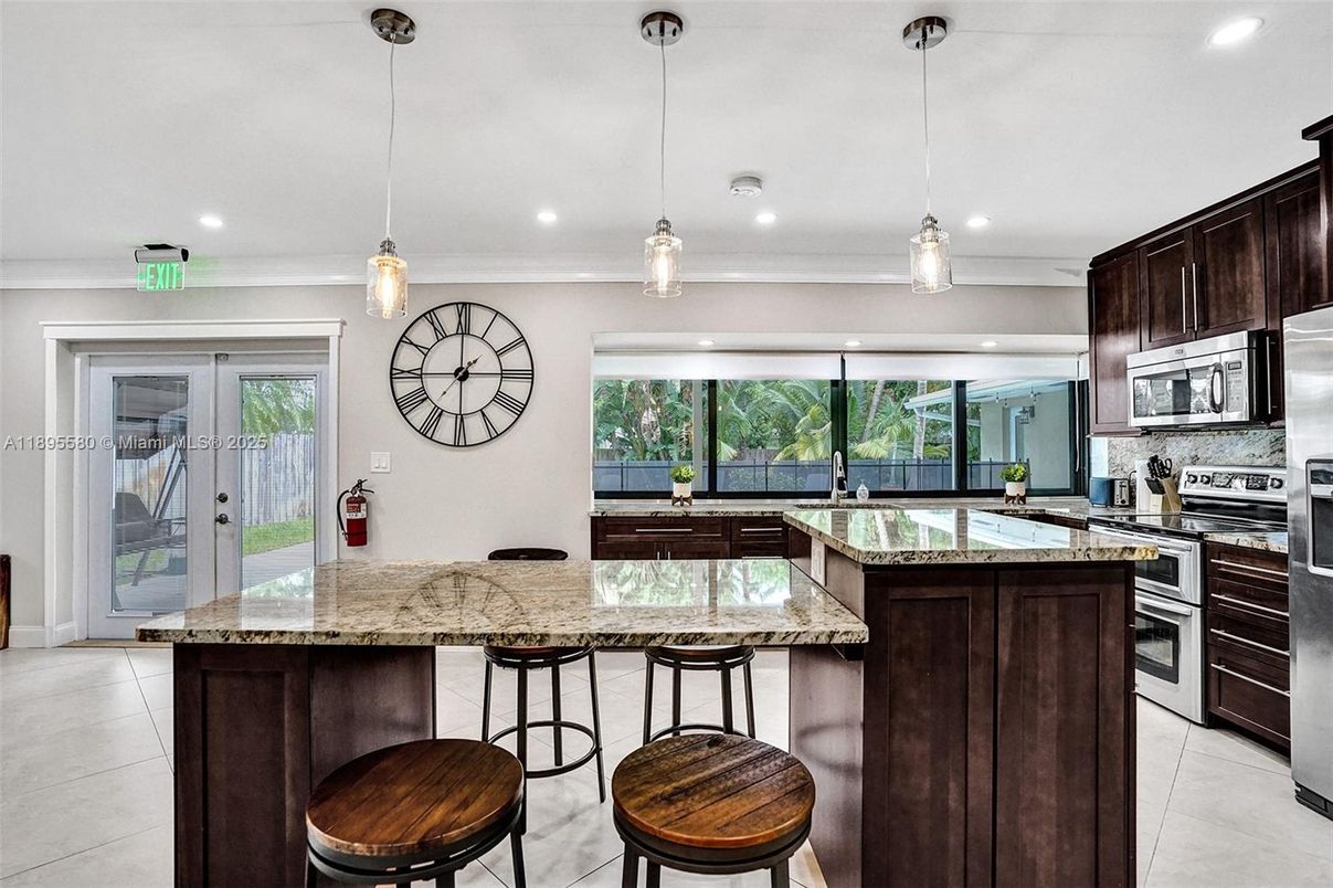 Interior, Kitchen, Pendant Lights, Recessed Lighting, Stainless Steel Appliances