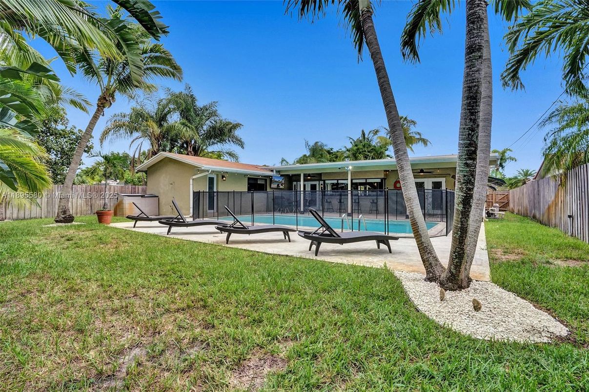 Backyard, Exterior, Pool