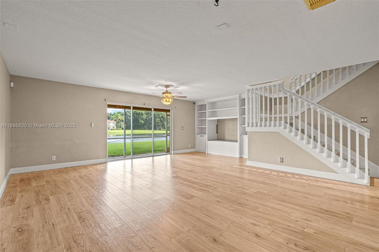 Empty room, Interior, Wood Texture Flooring