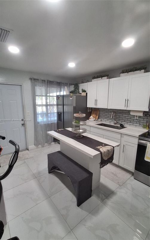 Interior, Kitchen, Marble, Recessed Lighting