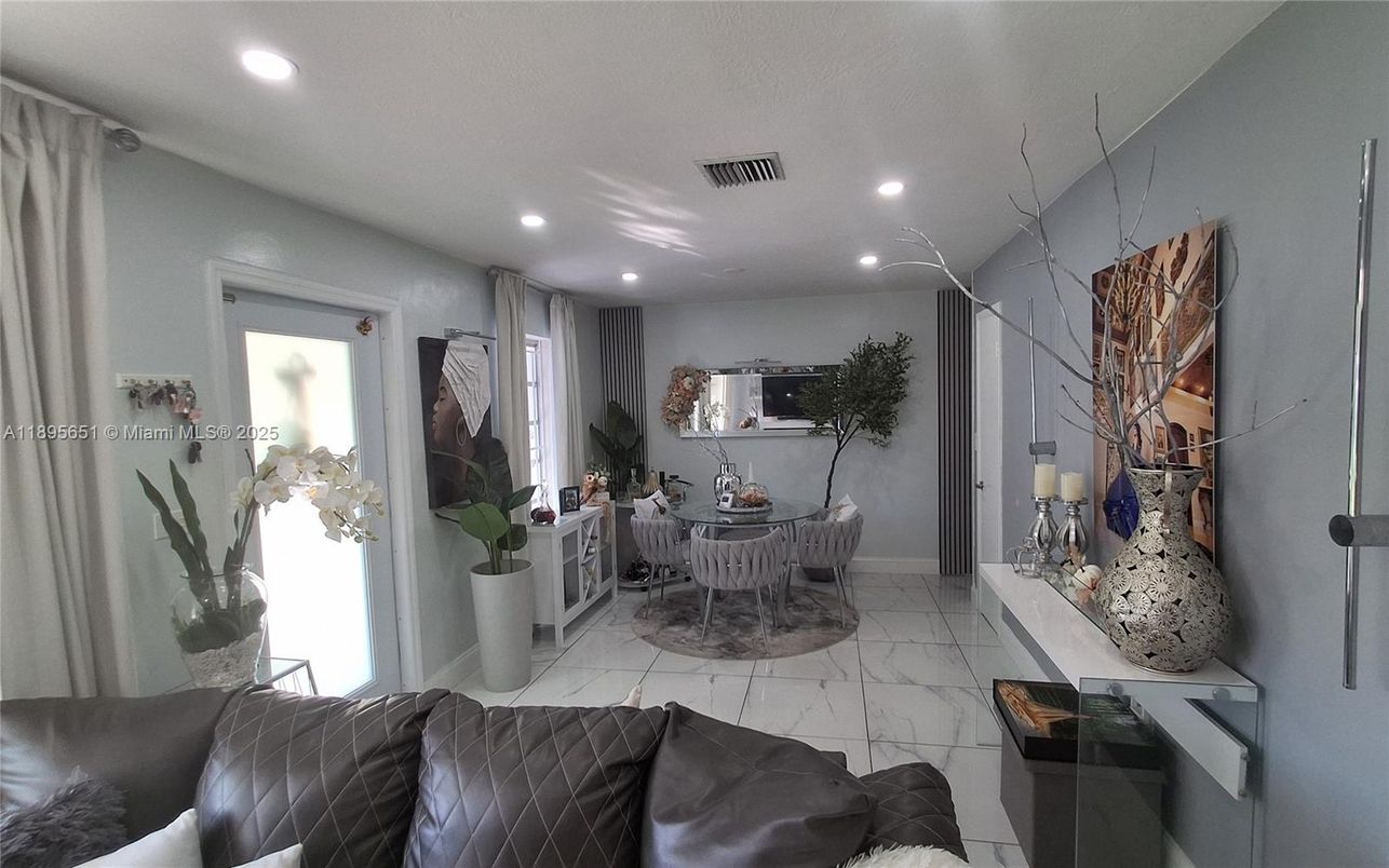 Interior, Marble, Recessed Lighting