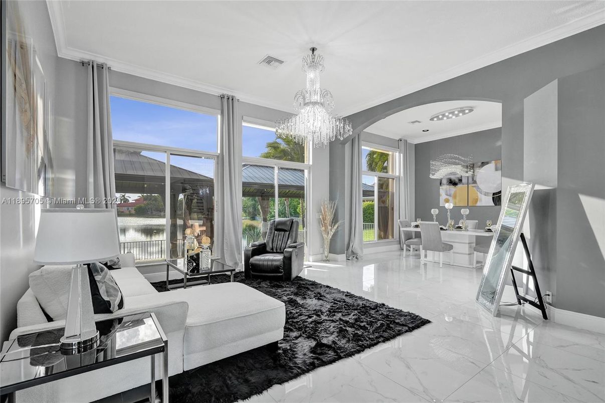 Chandelier, Dining room, Interior, Living room, Marble, Recessed Lighting, Water