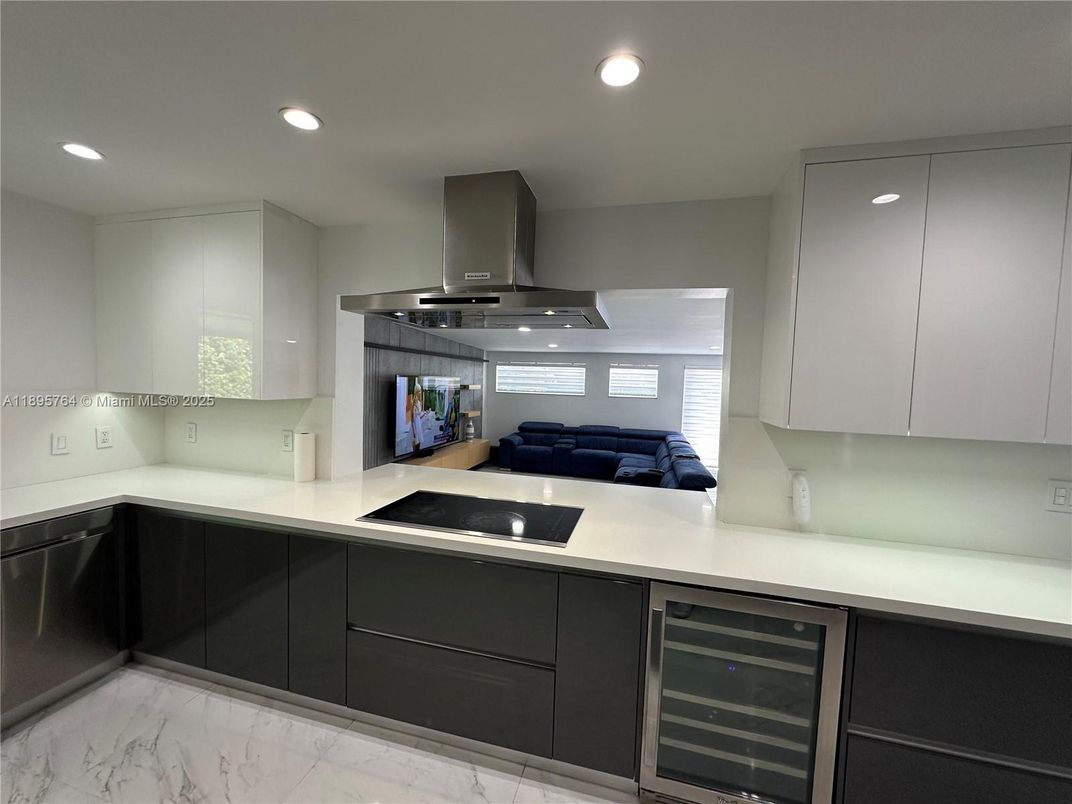 Interior, Kitchen, Living room, Marble, Recessed Lighting