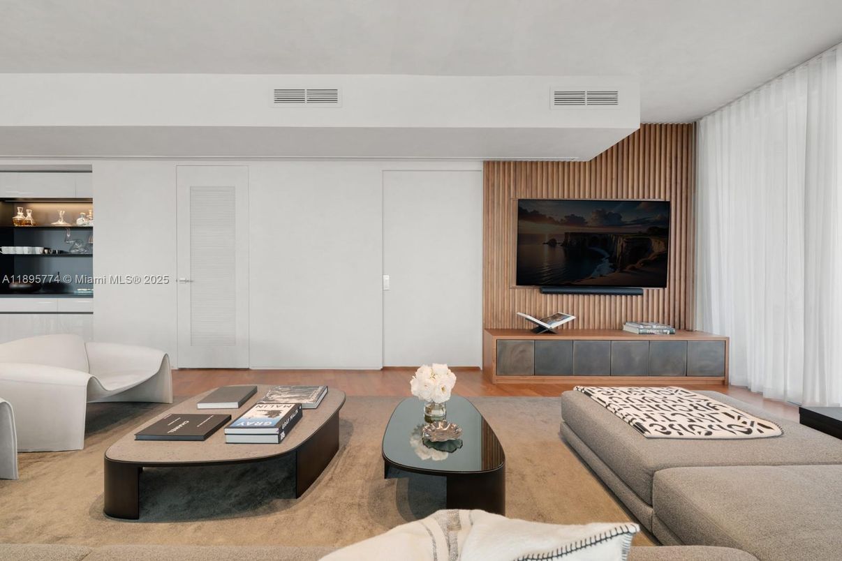 Interior, Living room