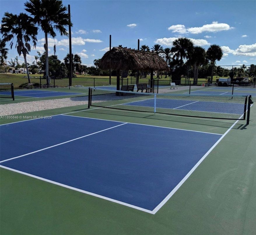 Exterior, Tennis Courts