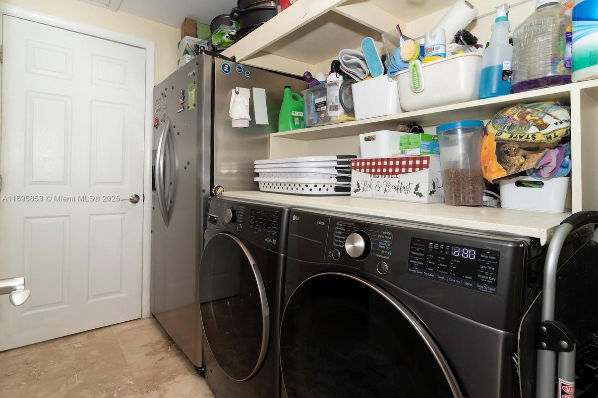Interior, Washer