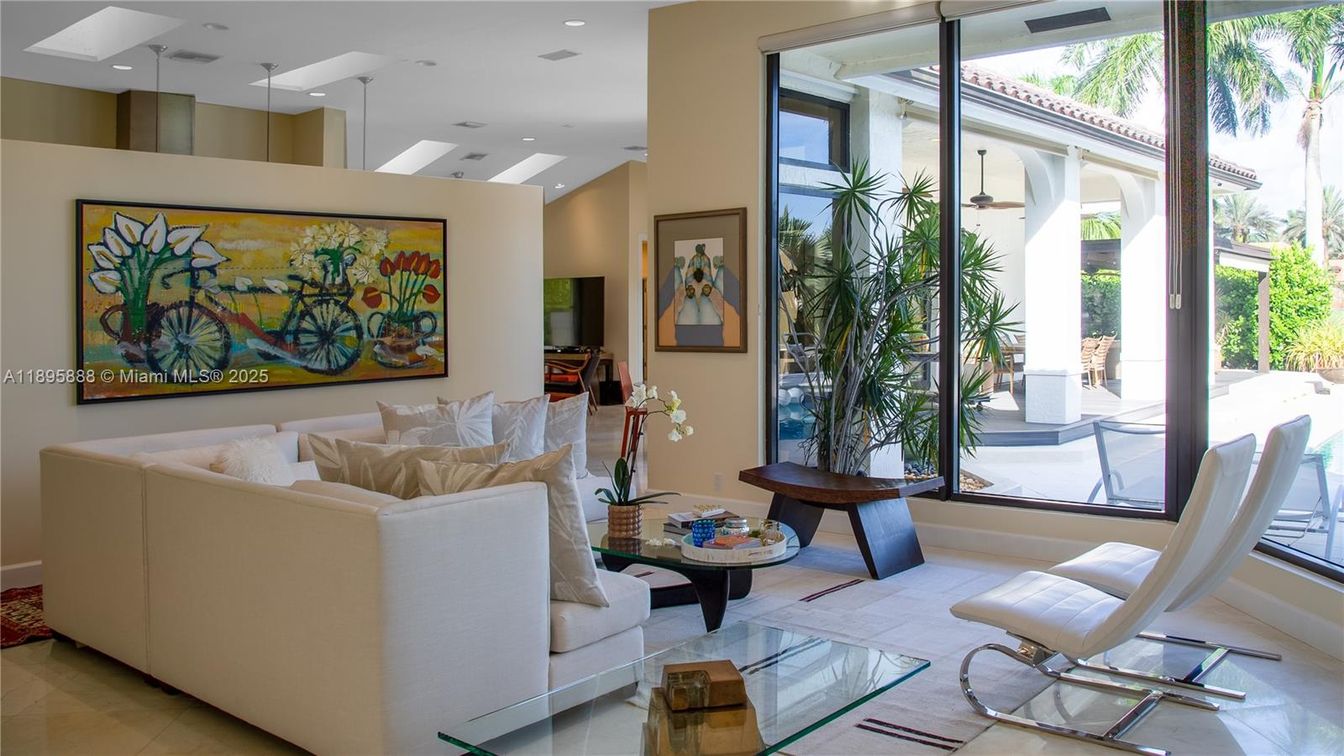 Interior, Living room, Recessed Lighting