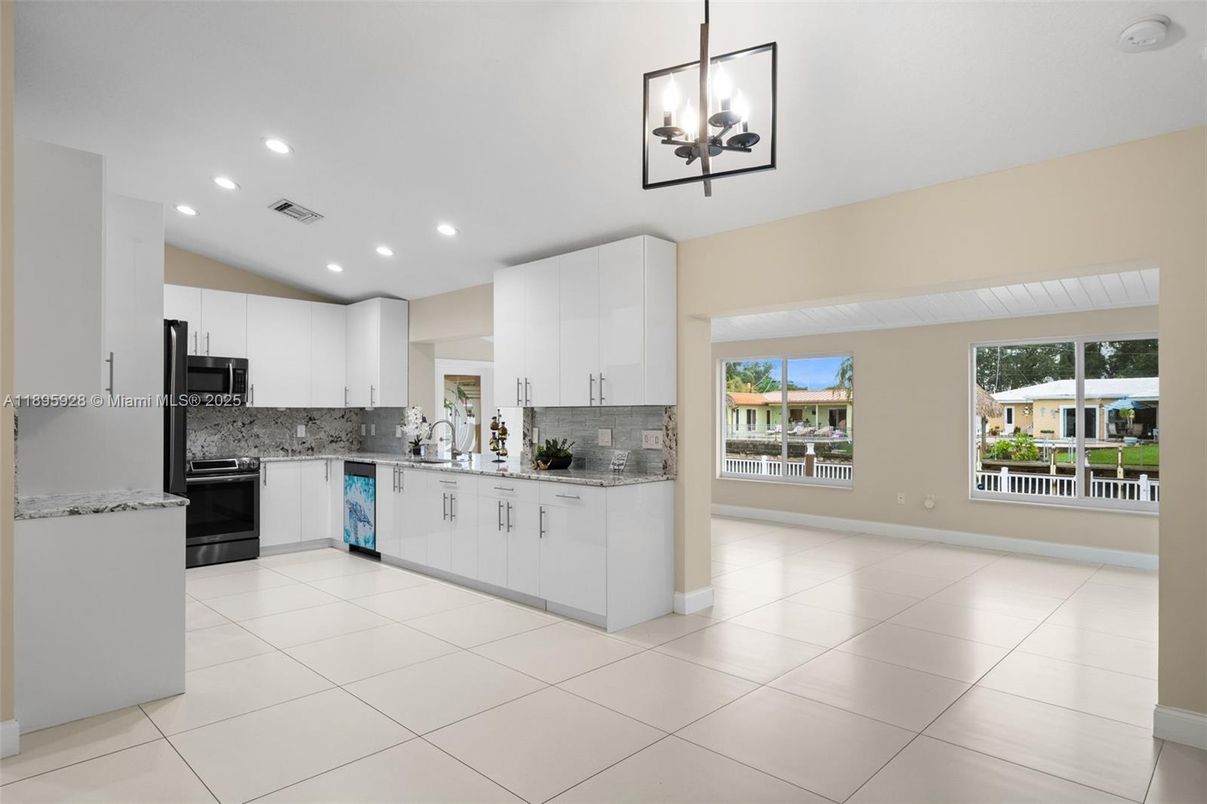 Interior, Kitchen, Recessed Lighting