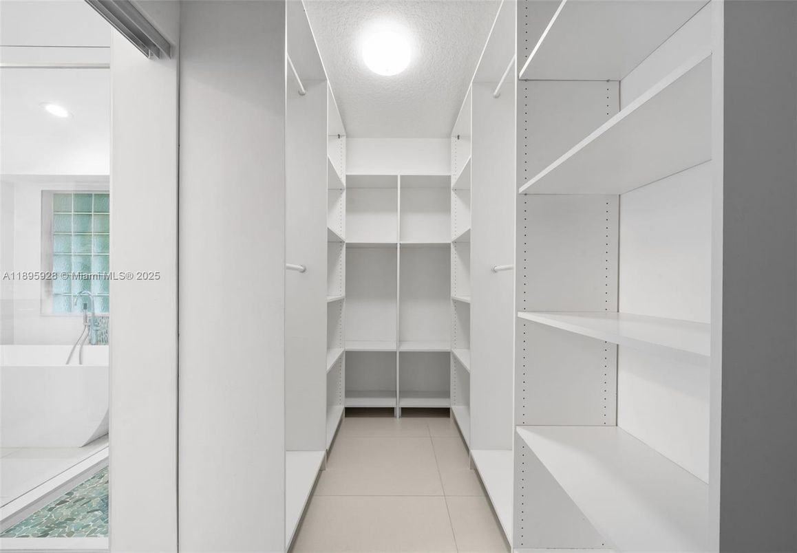 Interior, Recessed Lighting, Walk-in Closets