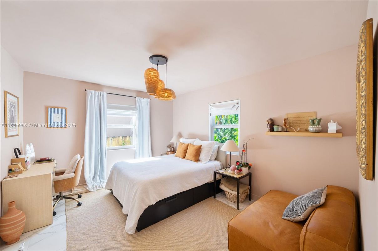 Bedroom, Home Office, Interior, Pendant Lights