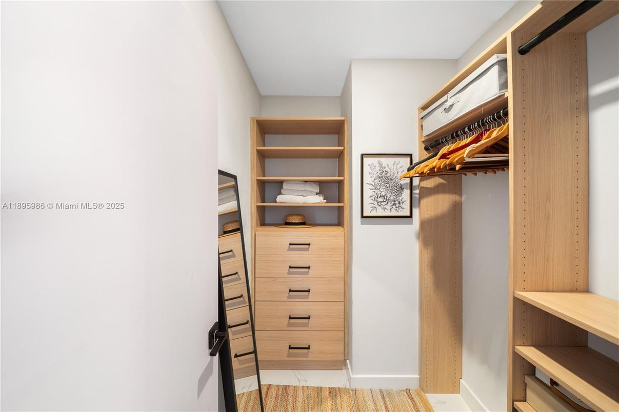 Interior, Walk-in Closets