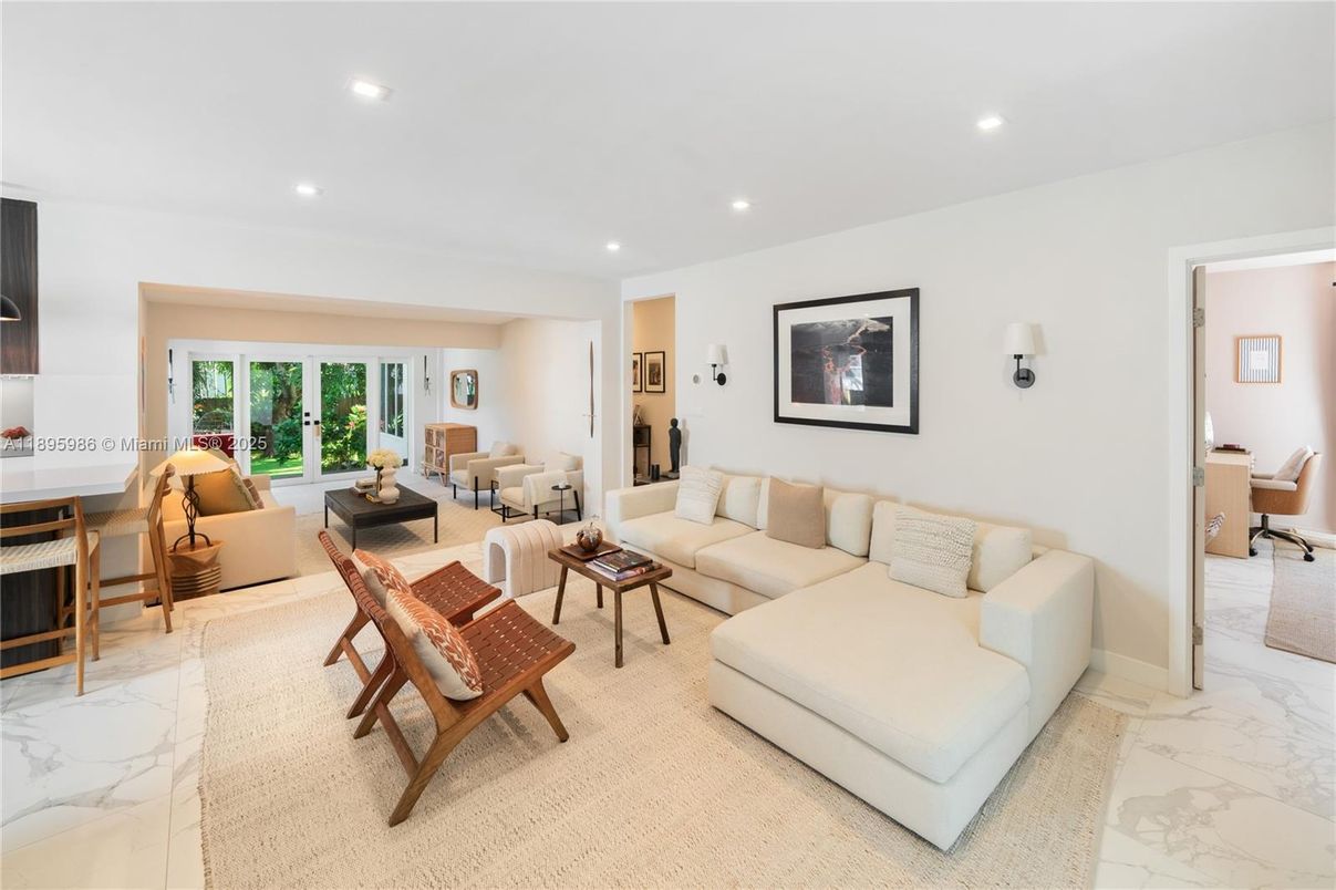 Interior, Living room, Marble, Recessed Lighting